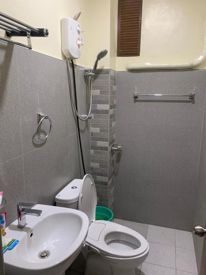 Zl Travelers Inn Batuan ภายนอก รูปภาพ